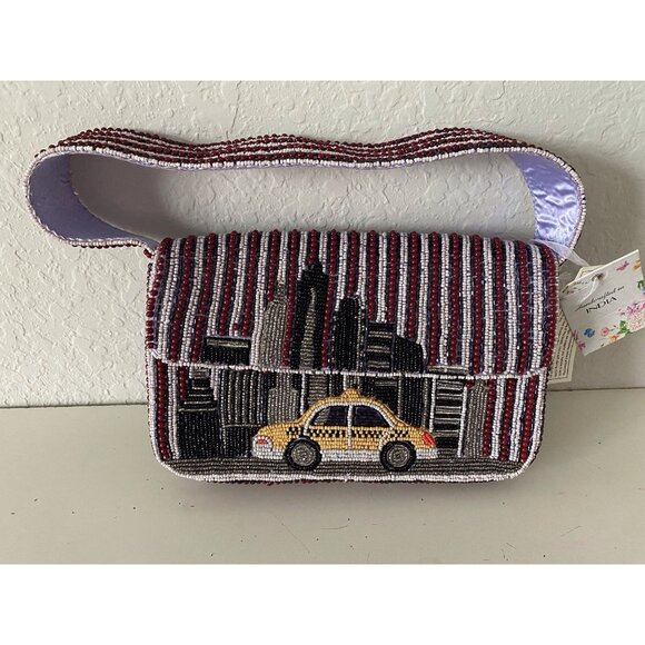 YELLOW TAXI In New York City NYC HANDCRAFTED IN INDIA BEADED BAG Viral NEW - Picture 1 of 16